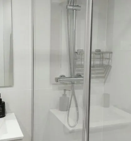 Con Vistas פואנגירולה